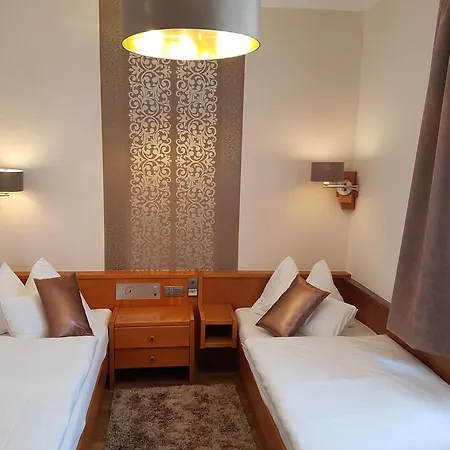 Отель Hotel-restaurant Fischerwirt 3*