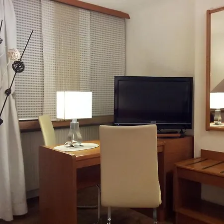 Отель Hotel-restaurant Fischerwirt 3*